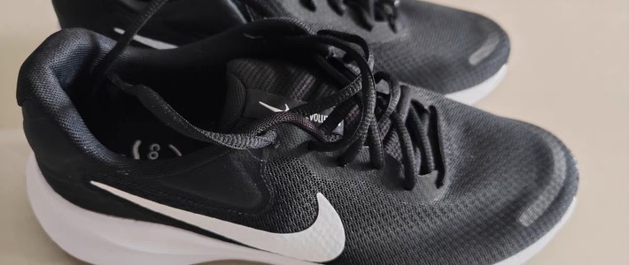 Nike耐克官方REVOLUTION 7男子公路专业跑步鞋秋季缓震运动FB2207