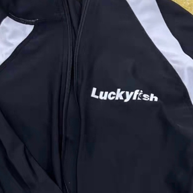女性专用Luckyfish潜水服推荐