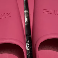 这脚蹼让我在泳池里成了 “显眼包”