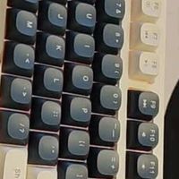 渐变宇宙：键盘的美学与功能