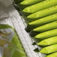 送良品铺子饼干，送的不仅是一份美味零食，更是一份关怀与温暖。