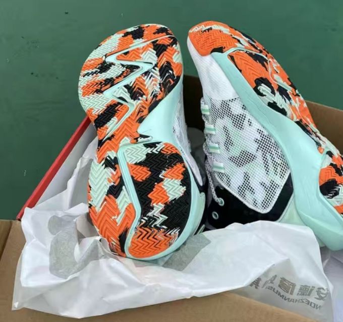 篮球鞋