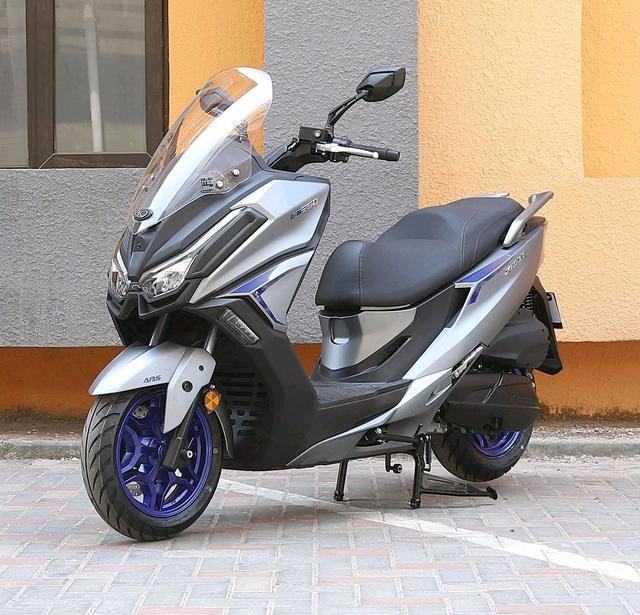19980元买光阳赛艇CT250，加量不加价，平踏板之王杀疯了！