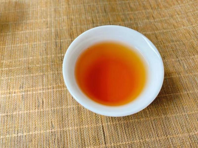 郑莲英红茶