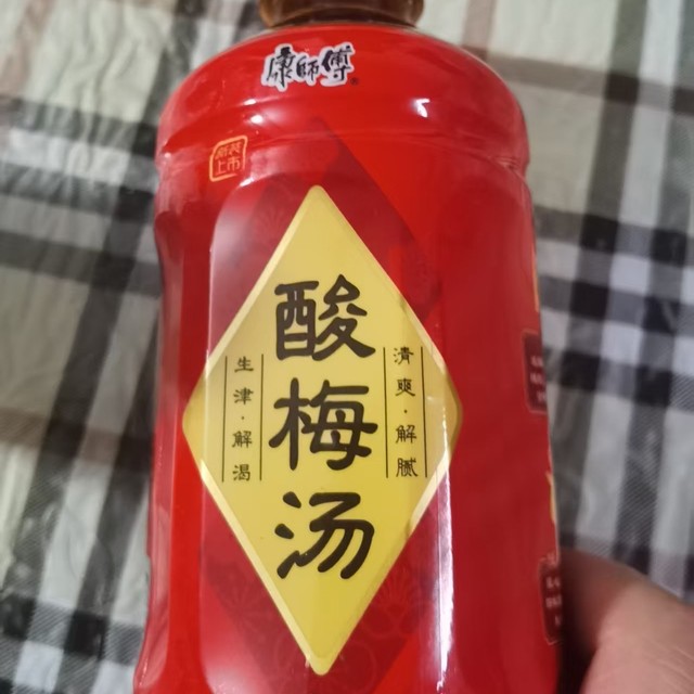 康师傅酸梅汤，酸甜交织的经典解暑之选！