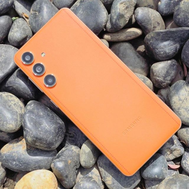 1189元起！三星Galaxy C55测评：中端市场的“性价比屠夫”来了