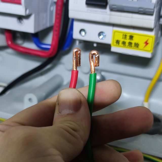 为什么只换个闸敢收费280？关键是解决发热源