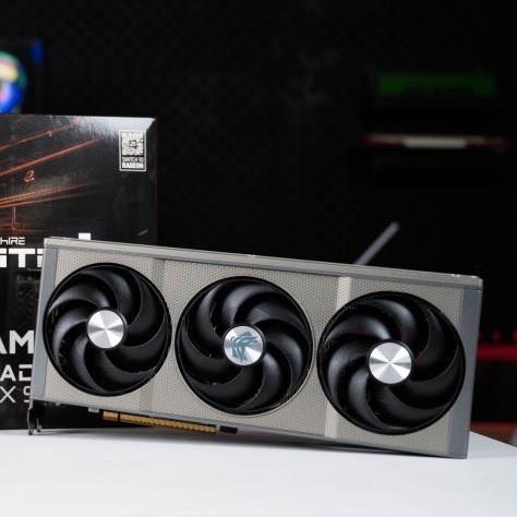 AMD RX 9060 XT实战英伟达RTX 5060 Ti：甜品卡之争谁更值？