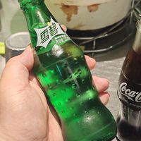 雪碧200ml玻璃瓶直接畅饮也是非常痛快