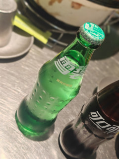 雪碧200ml玻璃瓶直接畅饮也是非常痛快