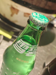 雪碧200ml玻璃瓶直接畅饮也是非常痛快