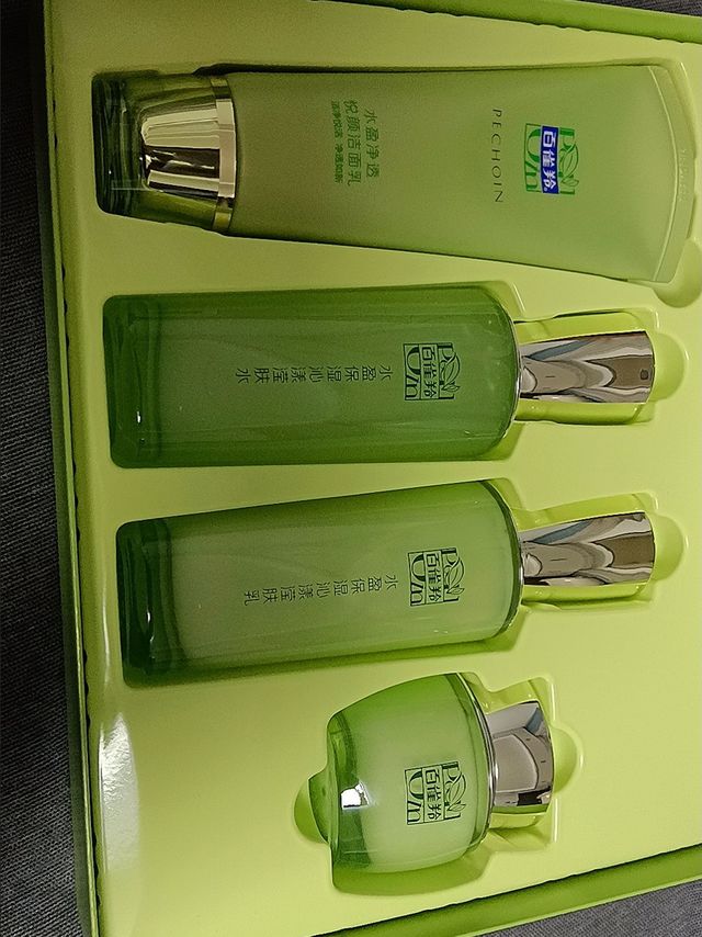 618闭眼入!百雀羚护肤套装太香啦