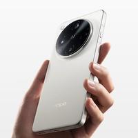 OPPO Find X8 Ultra DXO 169分登顶，夜拍算法碾压富士改写影像规则