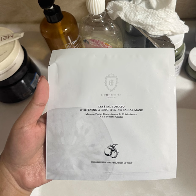 璀璨焕颜，熬夜救星 —— HERBMODA赫珀德水晶番茄熬夜面膜
