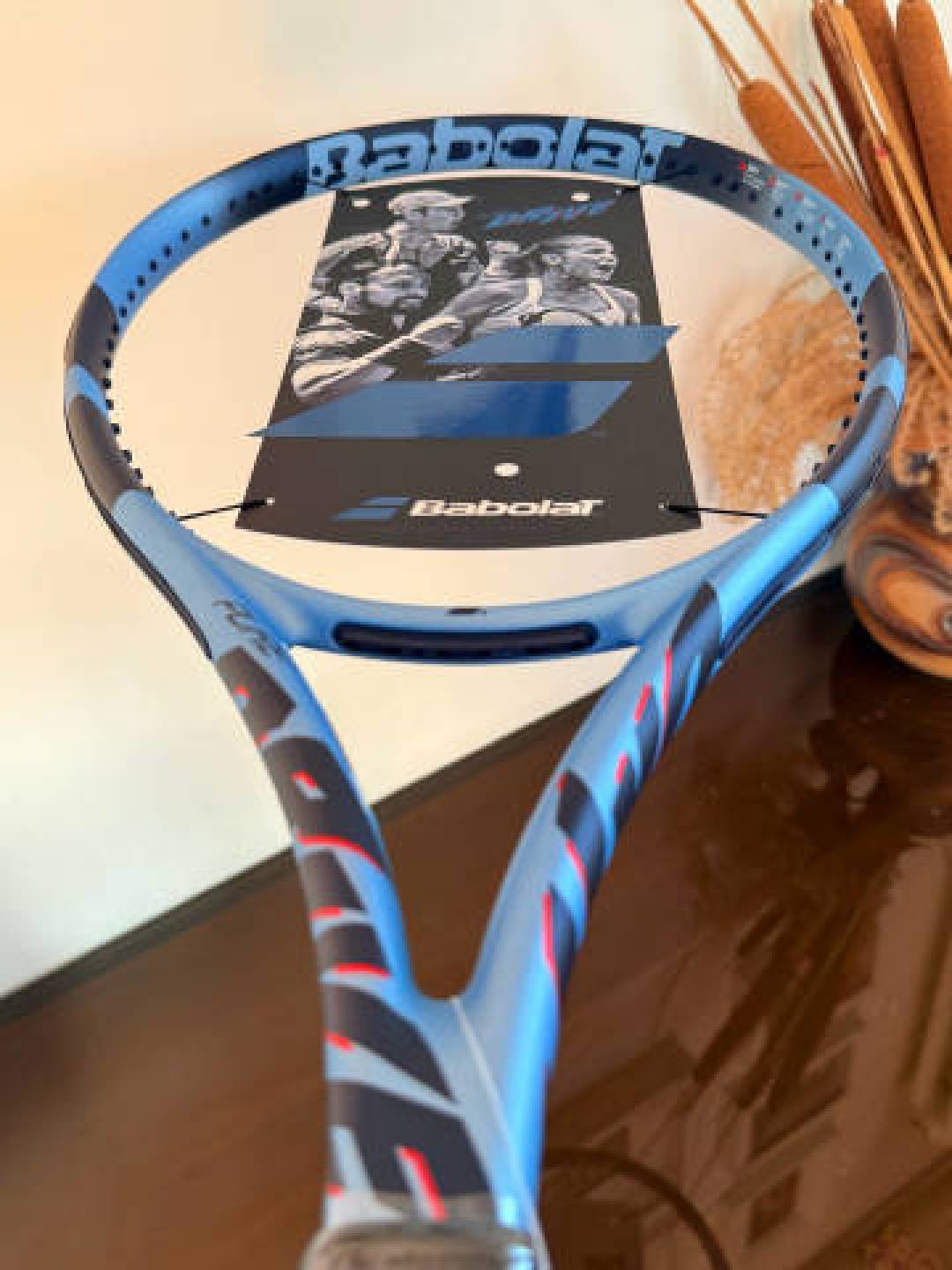 千元拍王终极对决：Babolat Pure Drive暴力输出 VS Yonex Ezone手感革命