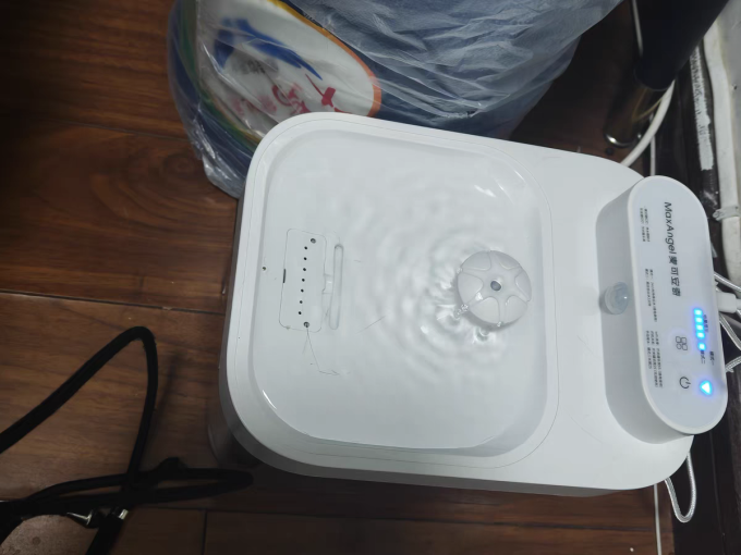 徕本宠物智能饮水机