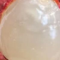 盛夏荔枝：绯红外皮下的清甜