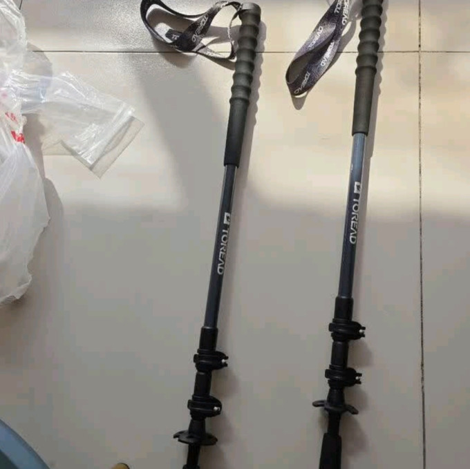 探路者登山装备