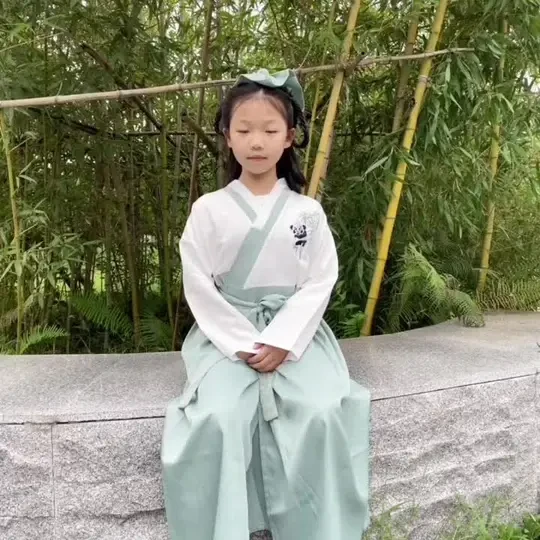 #苏东坡传 人生为何不快乐，只因未读苏东坡，读懂苏东坡，脚下无尽路。种下一颗小种子。