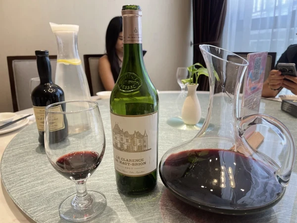 下午没有茶 但是有奥比昂干红🍷