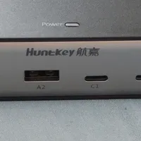 航嘉 充吧M30 桌面快充插线板评测：氮化镓 30W 多口便携之选