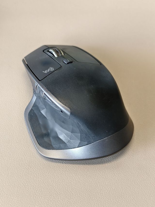 一招解决罗技MASTER2S指针不动问题