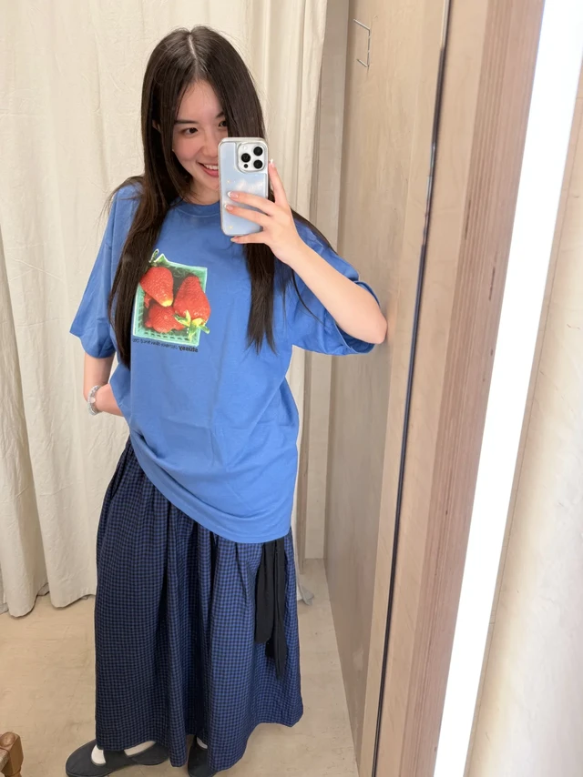 蓝色系｜Palace 新出的蓝色透明前沿帽太酷辽