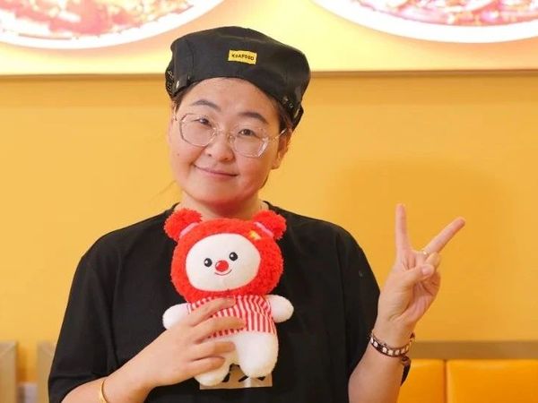 夸父合伙人 | 谁说孕期只能养胎？她开夸父在县城逆袭：“女人创业，从不需要等‘万事俱备’”