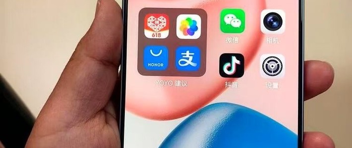 荣耀再现“销量机皇”，7200mAh+金属边框+2亿像素，仅2124元