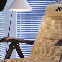 一把拯救办公室疲惫的“神器”——JEEP折叠床躺椅！