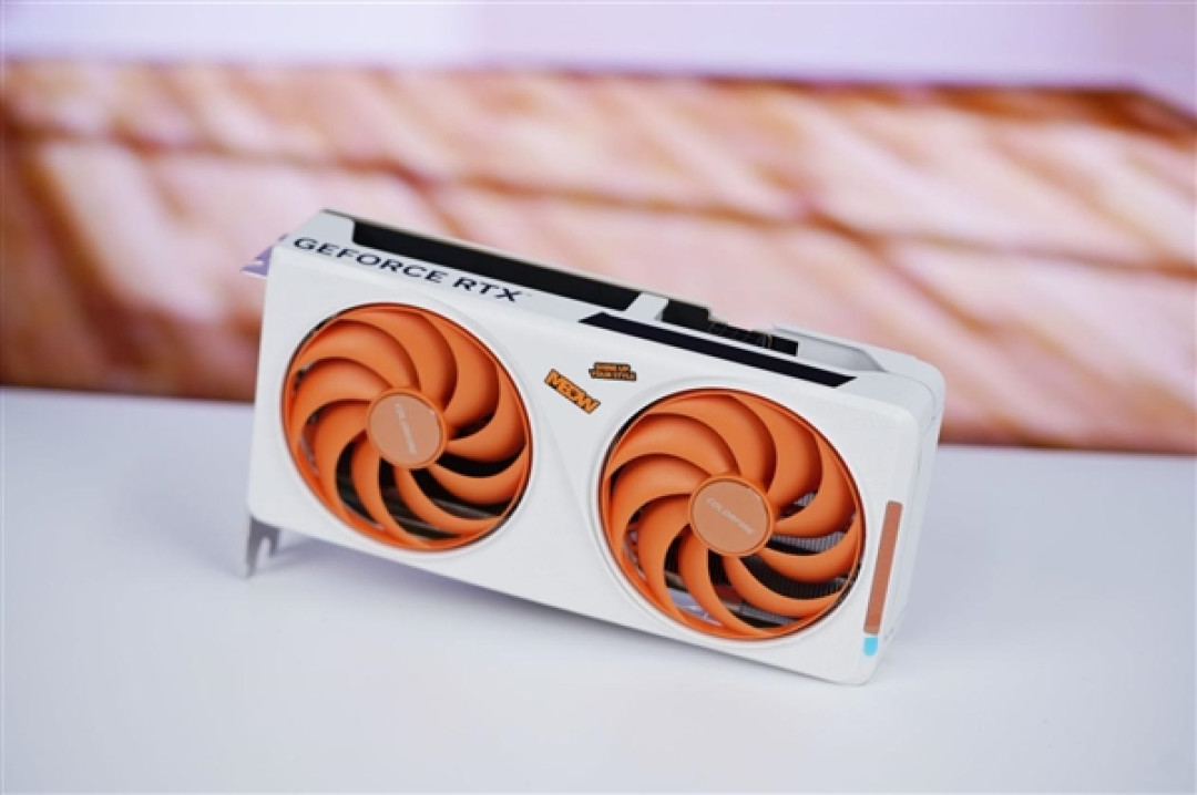 橘白小清新!七彩虹COLORFIRE RTX 5050 MEOW橘影橙DUO OC图赏