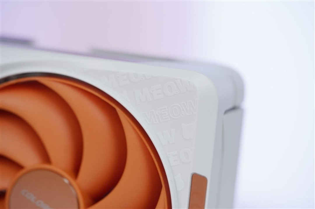 橘白小清新!七彩虹COLORFIRE RTX 5050 MEOW橘影橙DUO OC图赏