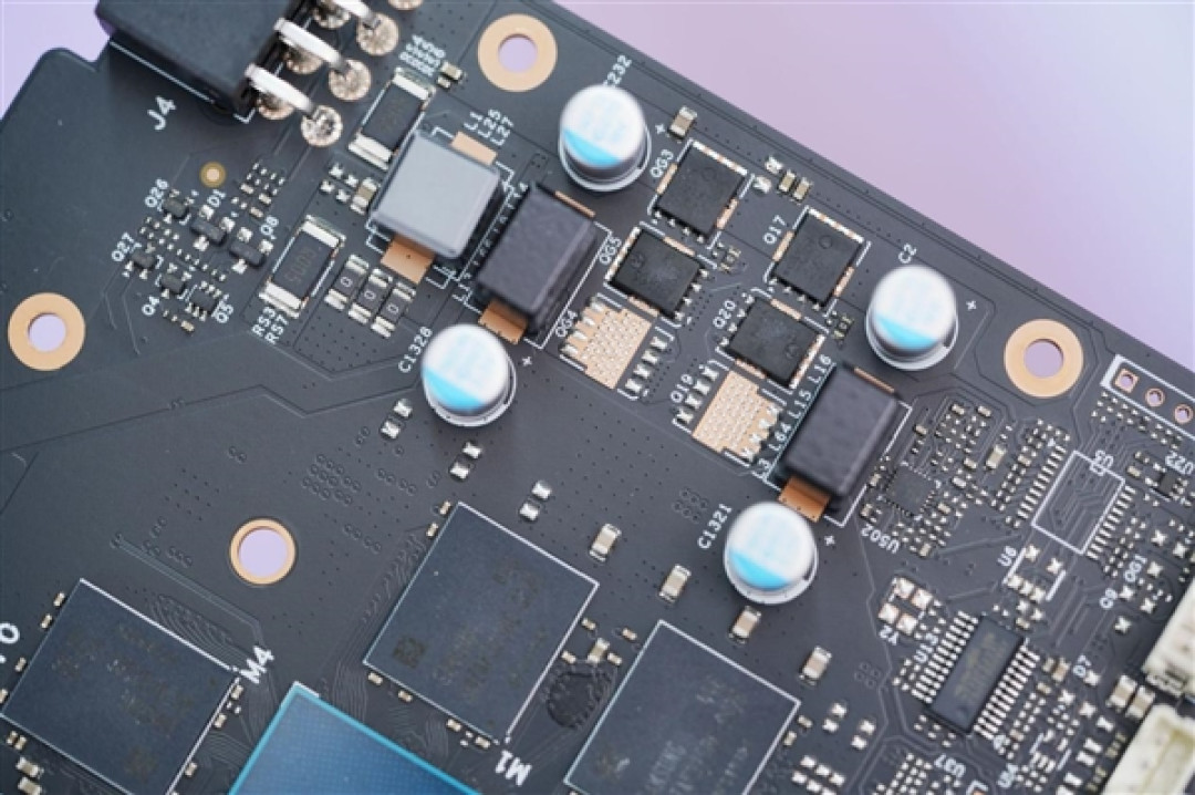 橘白小清新!七彩虹COLORFIRE RTX 5050 MEOW橘影橙DUO OC图赏