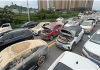 否认趁火打劫 二手车商涌向榕江收购泡水车：不卖只能报废