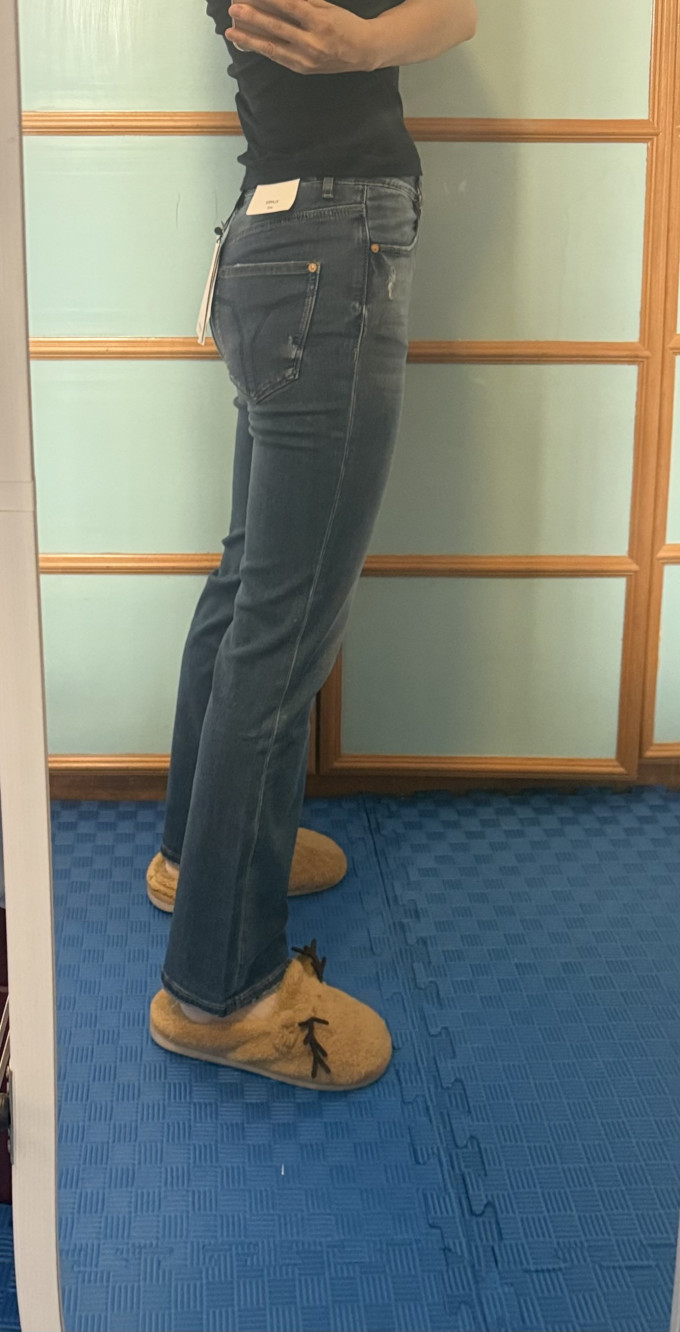 女士牛仔裤