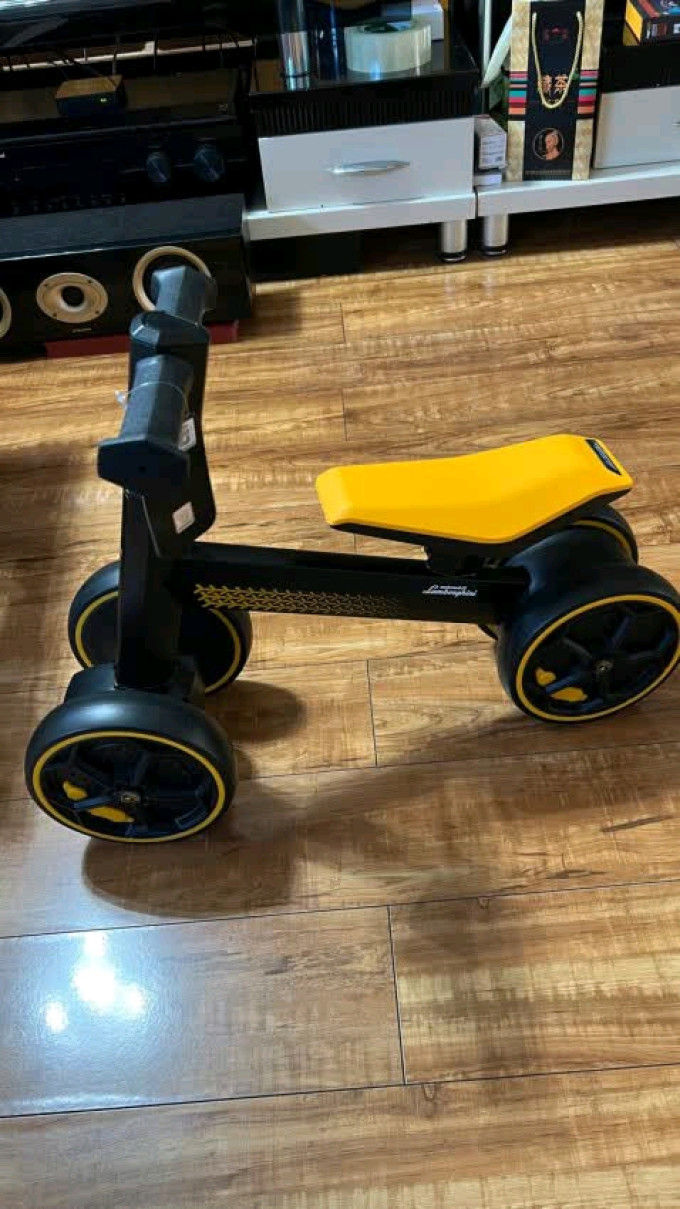 兰博基尼儿童平衡车