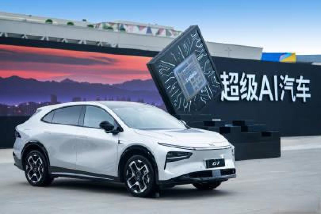 小鹏G7上市19.58万起:标配高阶智驾配置,9分钟订单破万剑指Model Y
