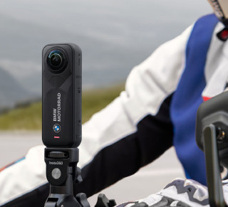 影石 Insta360 X5宝马联名版发布，续航提升至 235 分钟，4098元