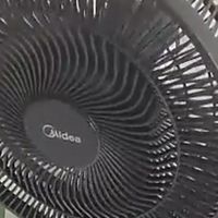 美的2025年新品香薰驱蚊落地扇