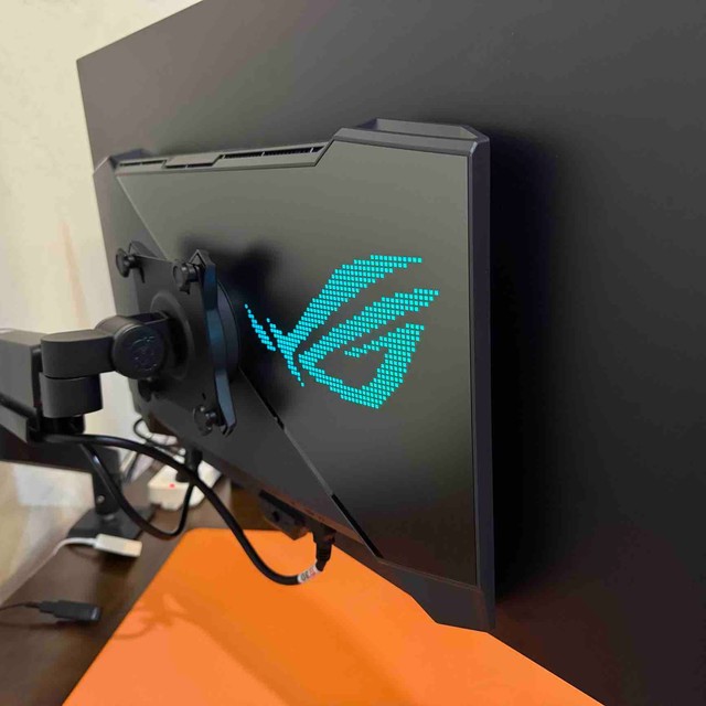 ROG  PG32UCDMR 超神X 首发开箱 当4K240Hz遇上DP2.1的终极进化
