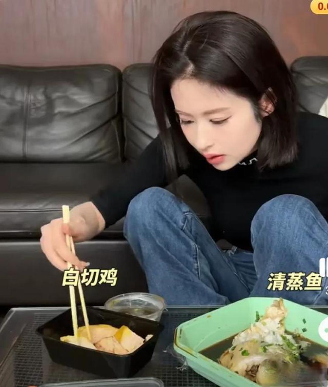36岁颖儿切胆自述:每10人就有1中招的胆结石有多痛?