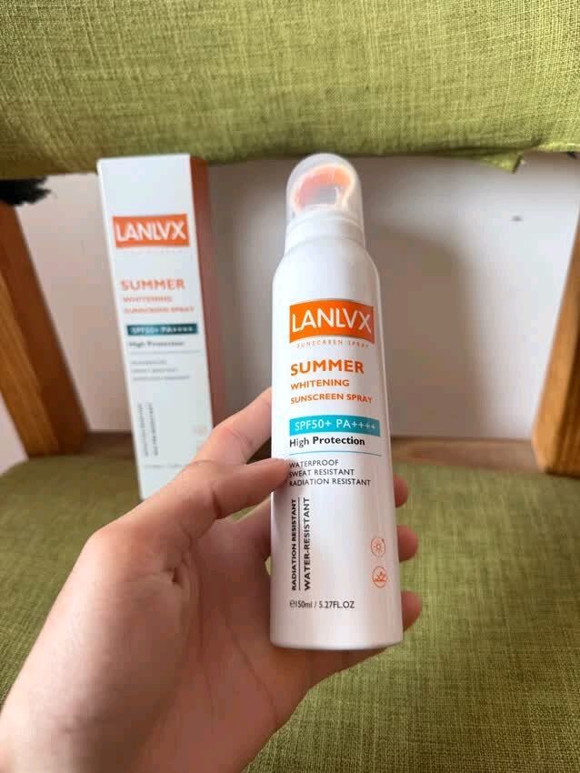LANLVX防晒喷雾：户外防护的隐形铠甲
