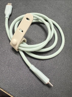 被这根充电线拿捏了！Anker 240W线真的绝