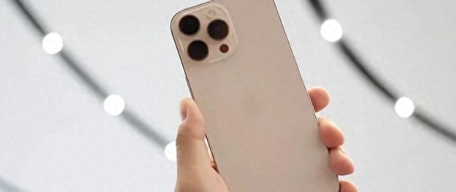 iPhone16 Pro参加国补后，苹果赢了，销量大增8%，重回前三