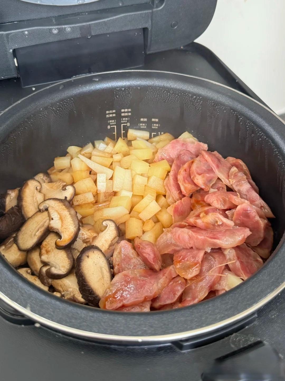 炎夏懒人救星！电饭煲解锁无油烟料理的十二时辰