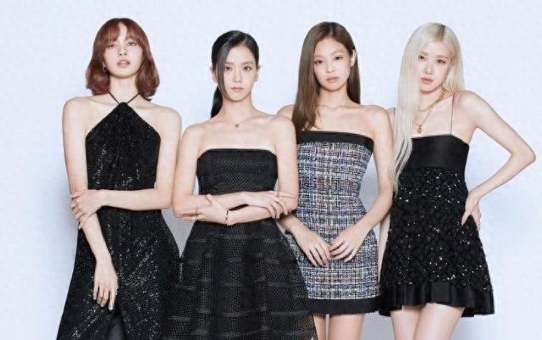 BLACKPINK《JUMP》炸场世巡首演!五万粉海见证顶流重启引爆全球先跳狂潮