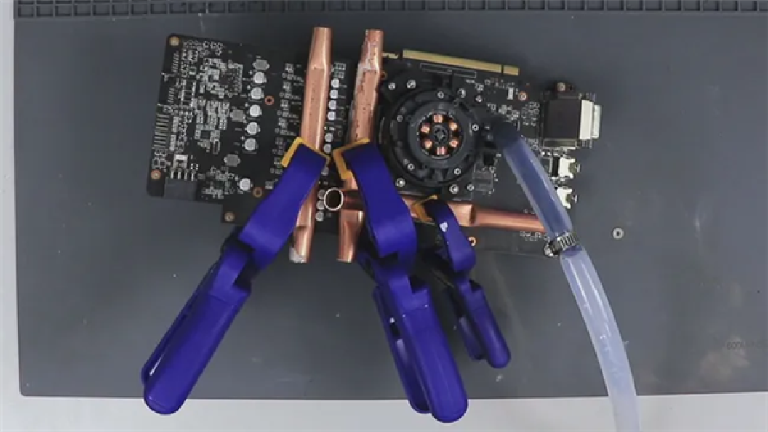 还能再战!神卡GTX 1060装上自制水冷:性能飙升13%创纪录