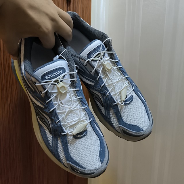 180元索康尼Kinvara4跑鞋开箱，200以下我找不出它的缺点哈哈。