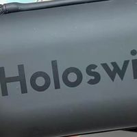 突破传统游泳的边界：Swans Holoswim 2 Pro AR智能泳镜