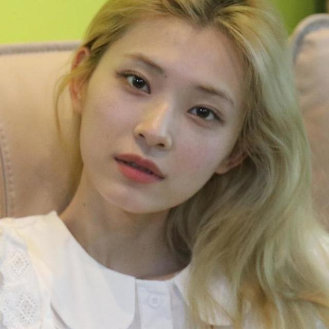 她不一样！盘点那些钟晨瑶和玩家走过的甜美之旅
